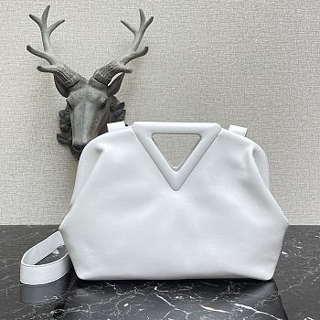 Bottega Veneta Point White 440999 Size 35 x 12 x 6.5 cm