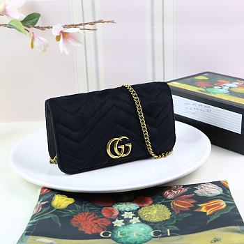 Gucci Marmont Mini Chain Bag Black 488426 Size 18 x 10 x 5 cm