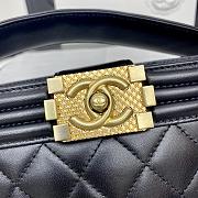 Chanel Bucket Bag Size 20 x 18 x 10 cm - 2