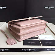 Saint Laurent Sunset Medium In Light Washed Pink Crocodile Embossed Shiny Leather Size 22 cm - 2