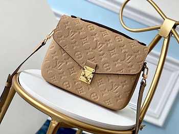 Louis Vuitton Pochette Metis Monogram Empreinte M44245 Size 25 x 19 x 7 cm