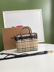 Burberry Tote Belt Bag Size 21.5 x 12 x 19 cm - 6