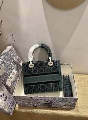 Dior Lady D-Lite Reverse 03 Size 24 x 20 x 11 cm - 4