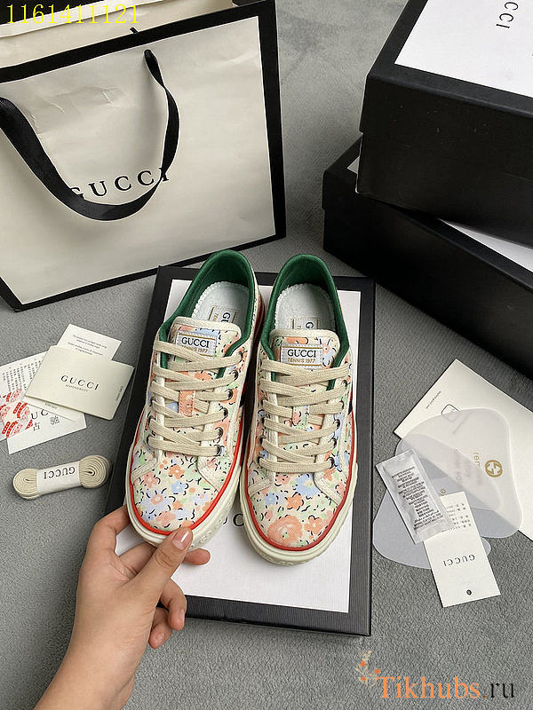 Gucci Shoes 01 - 1