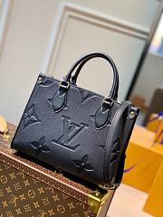 LV Onthego Small Black M45653 Size 25 x 19 x 11.5 cm - 1