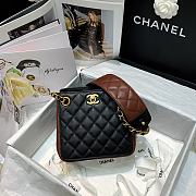 Chanel Bucket Bag AS2230 Size 15.5 x 15 x 12.5 cm - 2