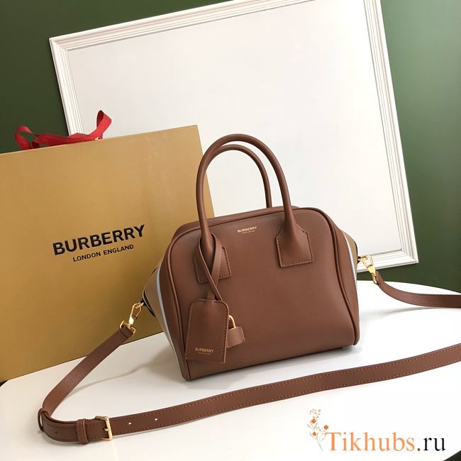 Burberry Cube-Cube Bag Size 34 x 19 x 21 cm - 1