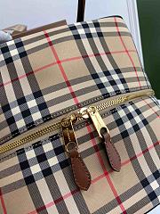 Burberry Cube-Cube Bag Size 41 x 24 x 26 cm - 4