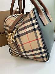 Burberry Cube-Cube Canvas Bag Size 34 x 19 x 21 cm - 5