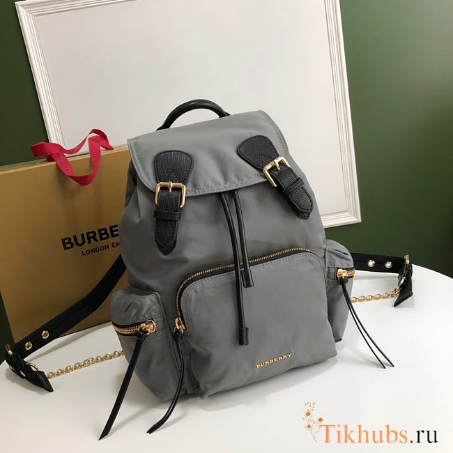 Burberry Medium-Sized Military Backpack Size 22 x 14 x 33 cm - 1