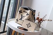 LV Crafty NeoNoe MM M56888 Size 26 x 26 x 17.5 cm - 5