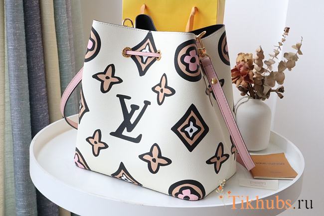 Louis Vuitton Neonoe Beige M44679 Size 26 x 26 x 17.5 cm - 1