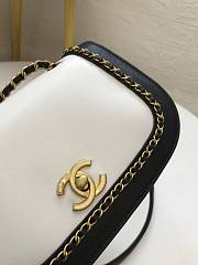 Chanel Dumpling Bag AS0371 Size 22 x 7 x 15 cm - 6