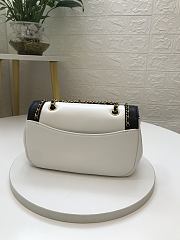 Chanel Dumpling Bag AS0371 Size 22 x 7 x 15 cm - 2