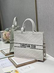 Dior Book Tote Shopping Bag Punching White 1286 Size 41 x 32 cm - 5