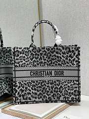 Dior Book Tote Shopping Bag Gray Leopard Print Large 1286 Size 41 x 32 cm - 1