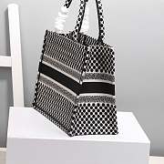 Dior Book Tote Polka Dot Embroidery Size 36.5 cm - 6