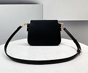 Fendi Touch Smooth Calfskin Black Size 26.5 x 10 x 19 cm - 4