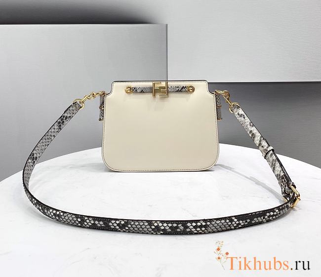 Fendi Touch Smooth with Snake Skin trap Size 26.5 x 10 x 19 cm - 1