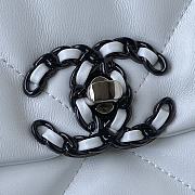 Chanel 21 Autumn White Size 26 cm - 2