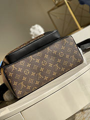 LV Dean Backpack M45335 Size 32 × 42 × 15 cm - 5