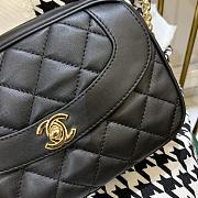 Chanel Camera Bag Black Size 19 cm - 5