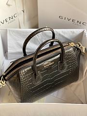 Givenchy Classic Antigona Tote Size 33 cm - 5