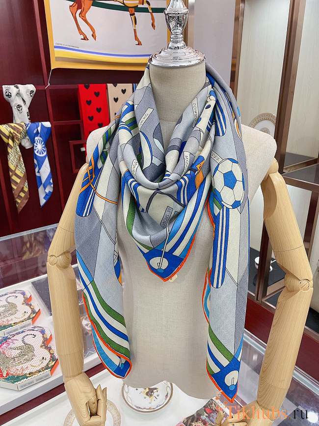 Hermes Scarf 02 140 x 140 cm - 1