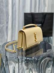 YSL Sunset Handbag in Beige Size 19 x 14 x 5.5 cm - 4