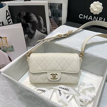 Chanel Calfskin Flap Bag White AS2273 Size 20 x 6 x 12 cm