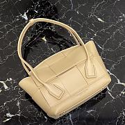 Bottega Veneta Arco Bag Beige 44043 Size 29 x 9 x 29 cm - 3