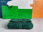 Bottega Veneta Pillow Bag Green 30309 Size 26 x 18 x 8 cm - 6