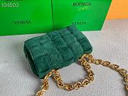 Bottega Veneta Pillow Bag Green 30309 Size 26 x 18 x 8 cm - 4