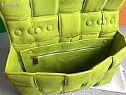 Bottega Veneta Pillow Bag Green Leather 30309 Size 26 x 18 x 8 cm - 4