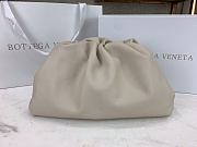 Bottega Veneta Cloud Pouch 576227 Size 40 x 18 x 18 cm - 1