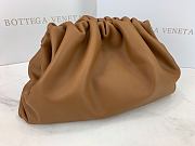 Bottega Veneta Cloud Pouch Brown 576227 Size 40 x 18 x 18 cm - 4