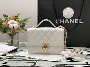 Chanel Mirror Box Bag White 99105 Size 12 x 5 x 17 x 5.5 cm - 1