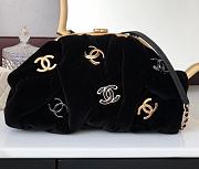 Chanel Cloud Bag Velvet Fabric AS2137 Size 16 x 27.5 x 14 cm - 3