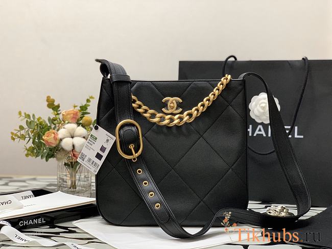 Chanel Hippie Bag Size 29 x 28 x 7 cm - 1