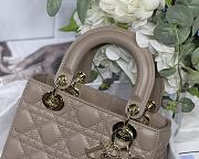 Dior Lady Warm Taupe M8013 Size 20 x 16.5 x 8 cm - 2