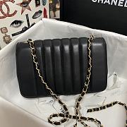 Chanel CF Chain Bag Black AS1499 Size 23 x 14 x 7 cm - 5