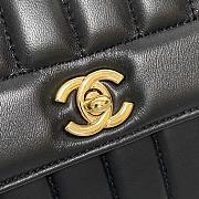 Chanel CF Chain Bag Black AS1499 Size 23 x 14 x 7 cm - 4