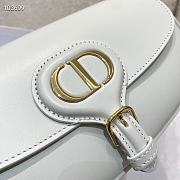 Dior Bobby Underarm Bag White Size 21 x 5 x 12 cm - 4