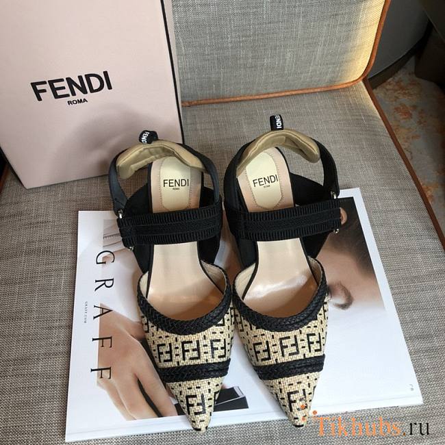 Fendi Shoes 02 - 1