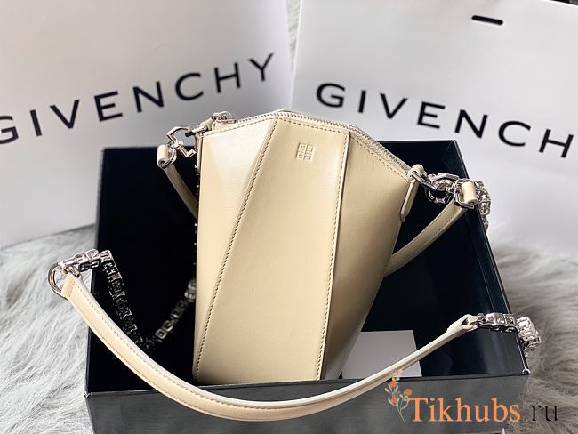 Givenchy Crossbody Bag Cream Size 20 x 10 x 8.5 cm - 1