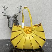 Bottega Veneta The Shell Bag Yellow Size 40 x 12 x 25 cm - 1