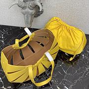 Bottega Veneta The Shell Bag Yellow Size 40 x 12 x 25 cm - 5