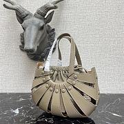 Bottega Veneta The Shell Bag Size 40 x 12 x 25 cm - 2