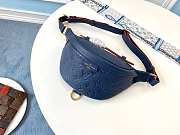 Louis Vuitton Blue Bumbag M44836 Size 37 x 14 x 13 cm - 1