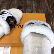 LV Shoes 07 - 5